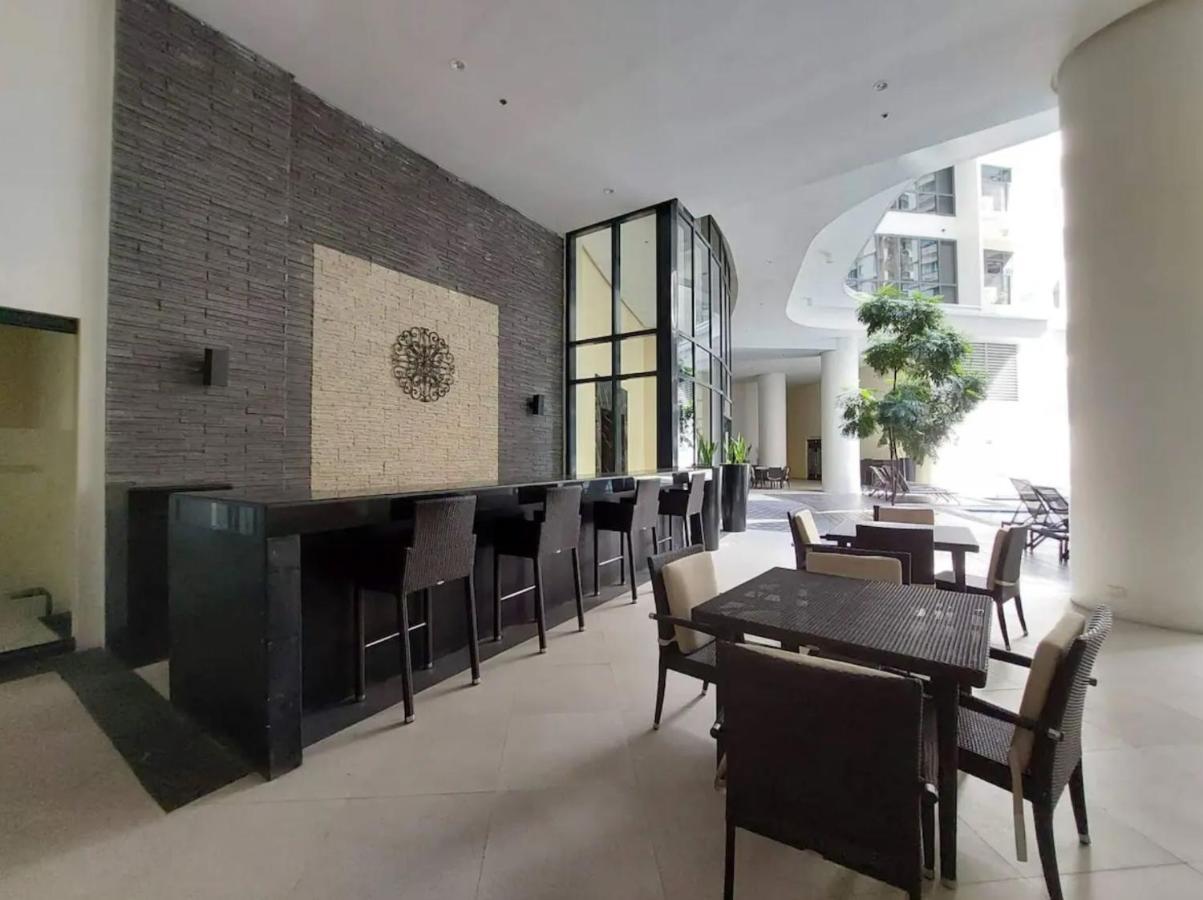 The Florence At Mckinley Hill Taguig Esterno foto